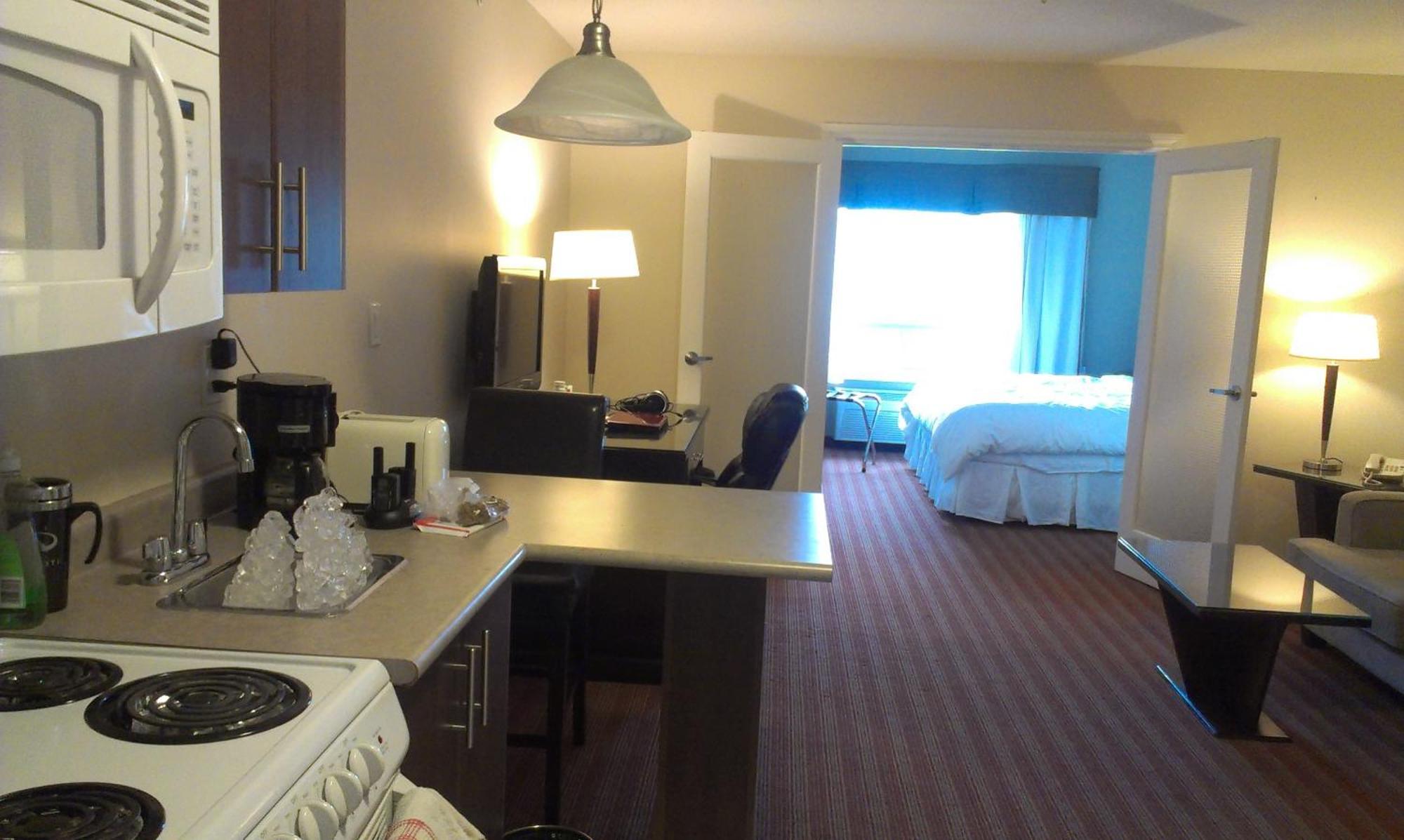 Sigma Inn & Suites Hudson'S Hope Hudson Hope Buitenkant foto