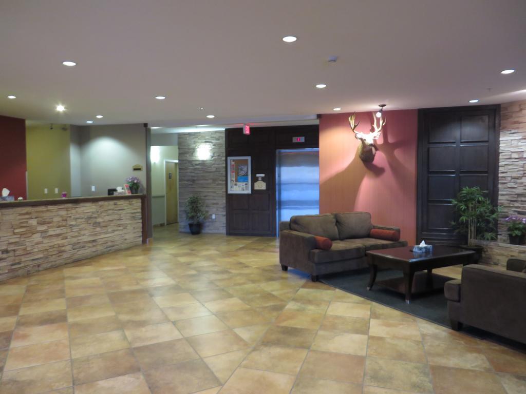 Sigma Inn & Suites Hudson'S Hope Hudson Hope Buitenkant foto