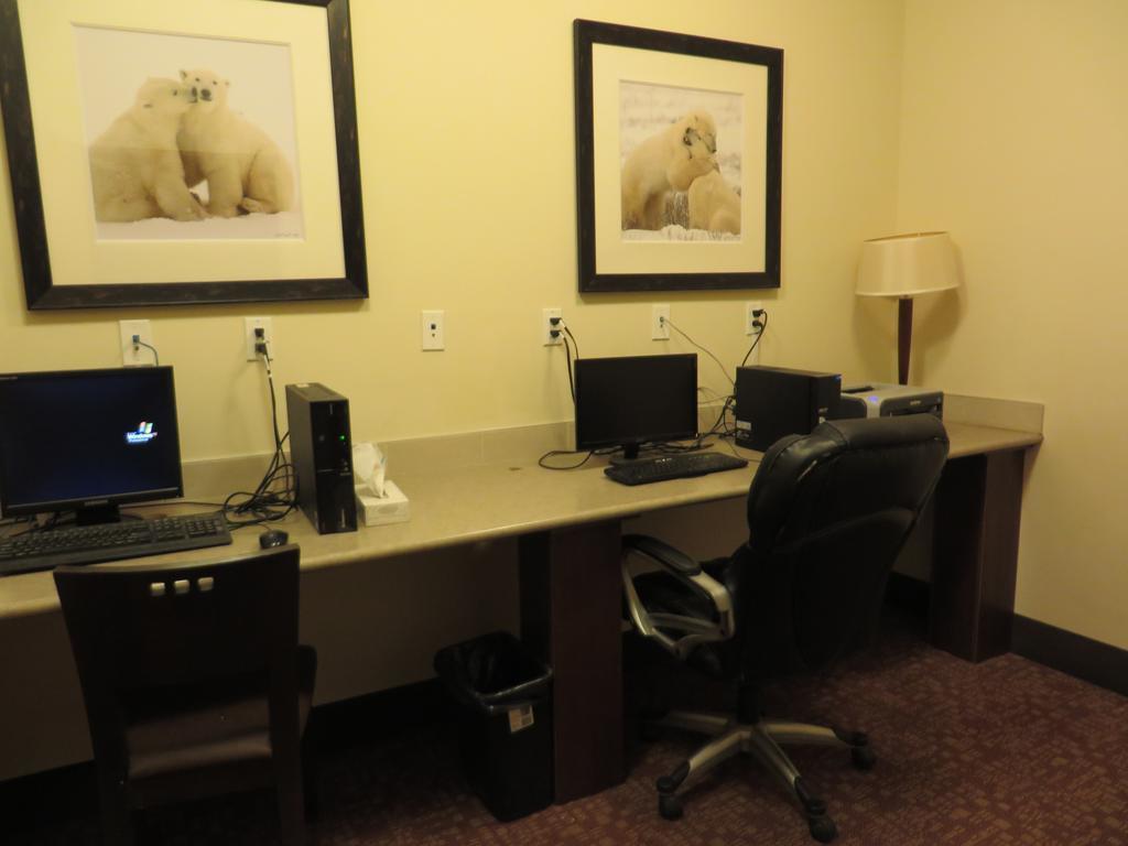 Sigma Inn & Suites Hudson'S Hope Hudson Hope Buitenkant foto
