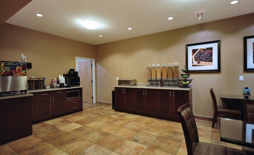 Sigma Inn & Suites Hudson'S Hope Hudson Hope Buitenkant foto