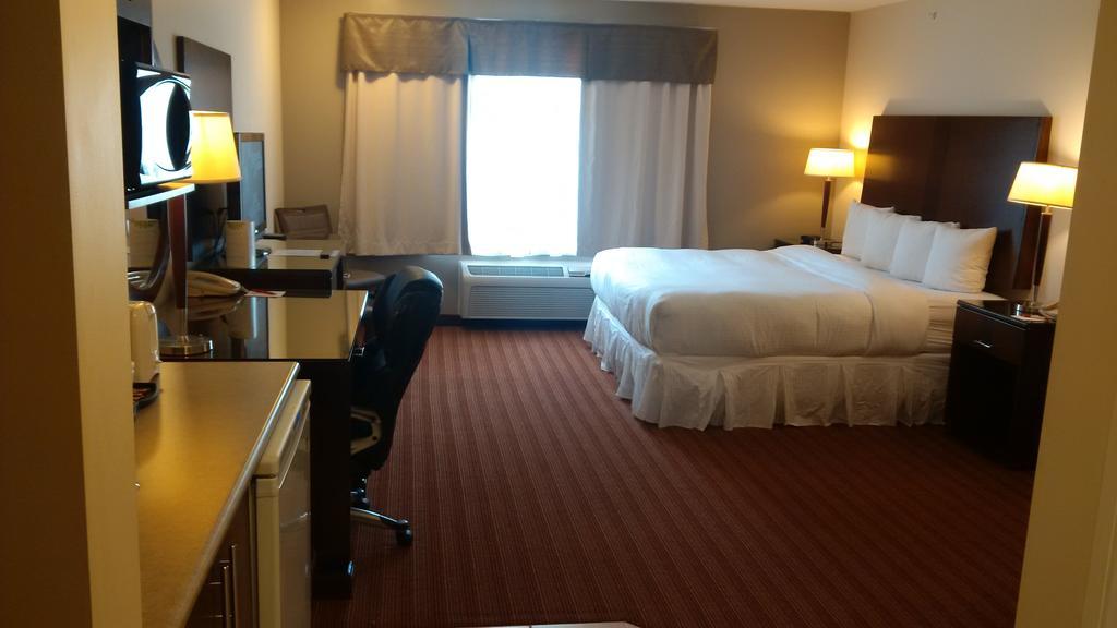 Sigma Inn & Suites Hudson'S Hope Hudson Hope Buitenkant foto